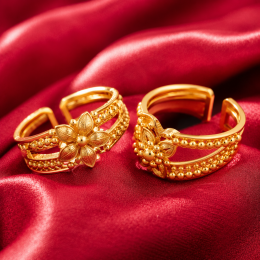 Gold Toe Rings